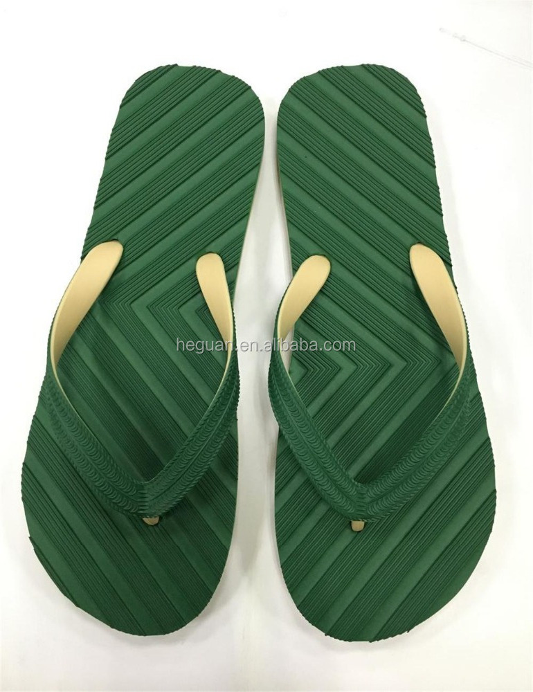 new design hot sale anti-slip good quality men's handsome double color sole and double color strap PE beach flip flop