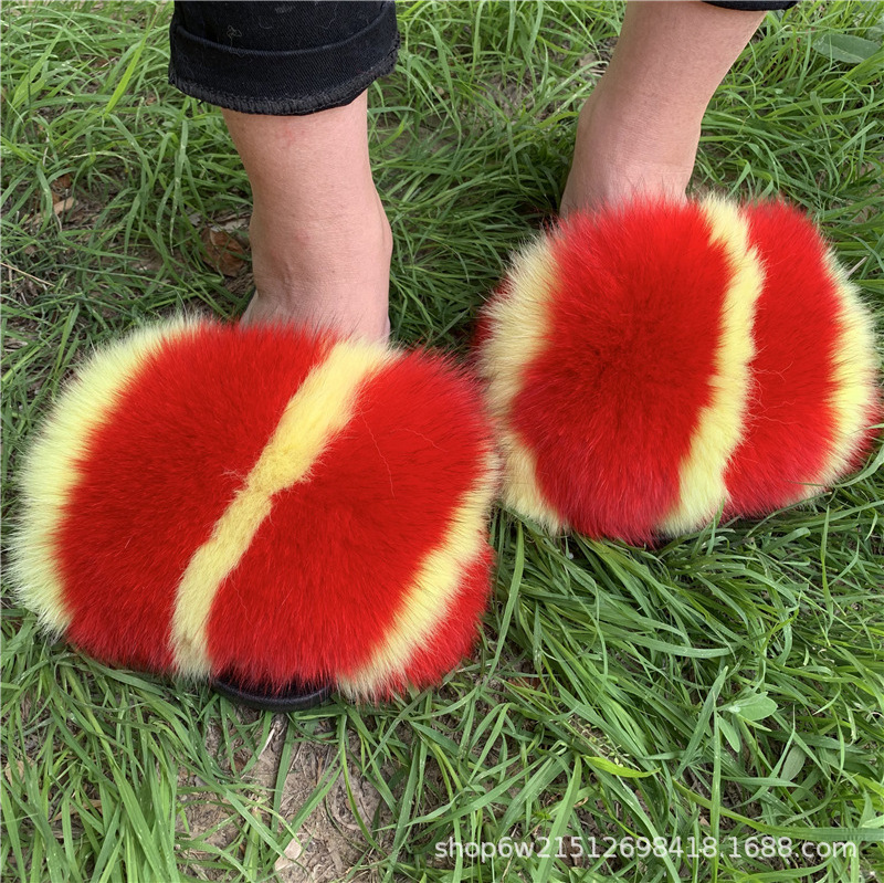 Wholesale women real big fluffy fur slippers natural fur slides sandals with thick fur