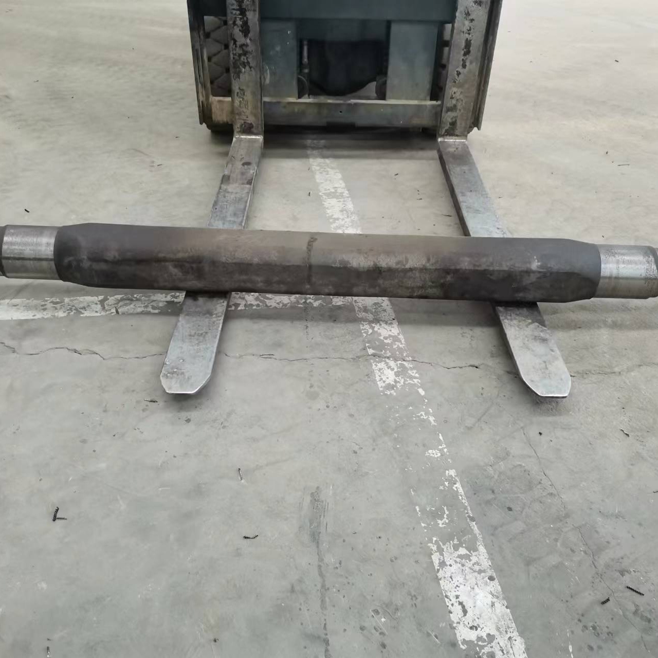 AXLE SHAFT TRUCK TRAILER MAINLY USE AXLE TUBE AXLE BEAM