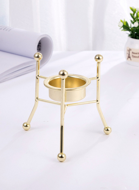 Home Decoration Retro Classic Candle Three-legged Holder Geometric Candlestick Metal Wrought Iron Brass Candle Holder