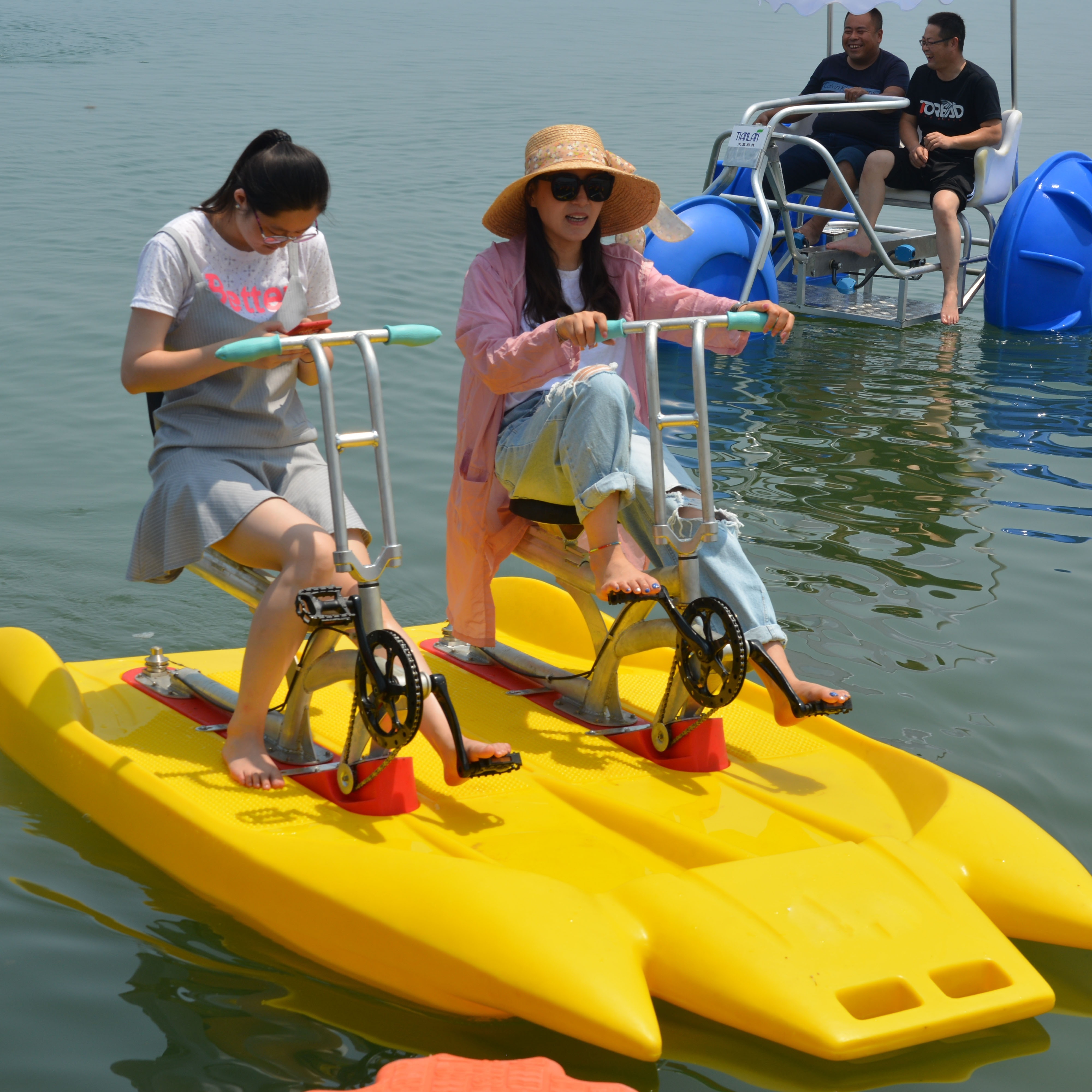 Water Amusement Products Pedal Boat For Sale