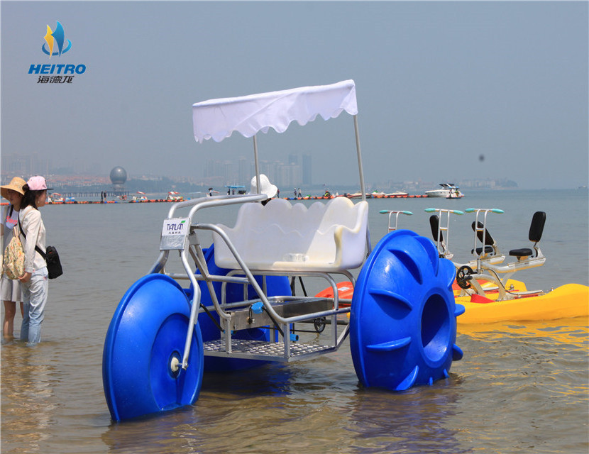 Amusement park outdoor water bicycle/pedal boat fun leisure activities in the lake/sea