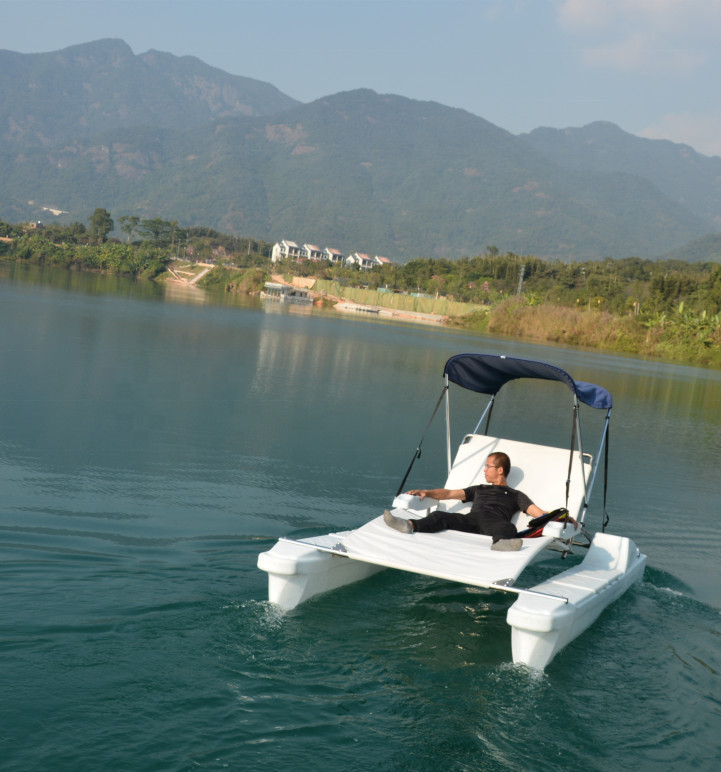 Water Fun Sports Equipment Eco Friendly Electrically Powered Catamaran.Boat