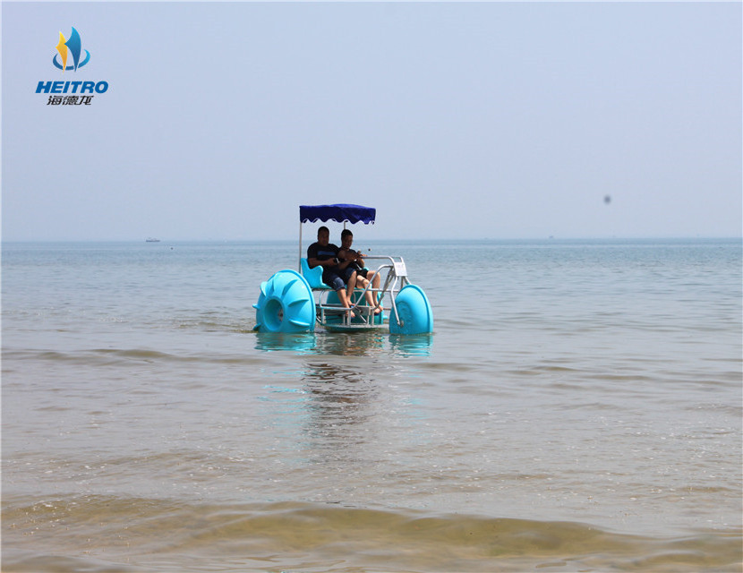 Amusement park outdoor water bicycle/pedal boat fun leisure activities in the lake/sea