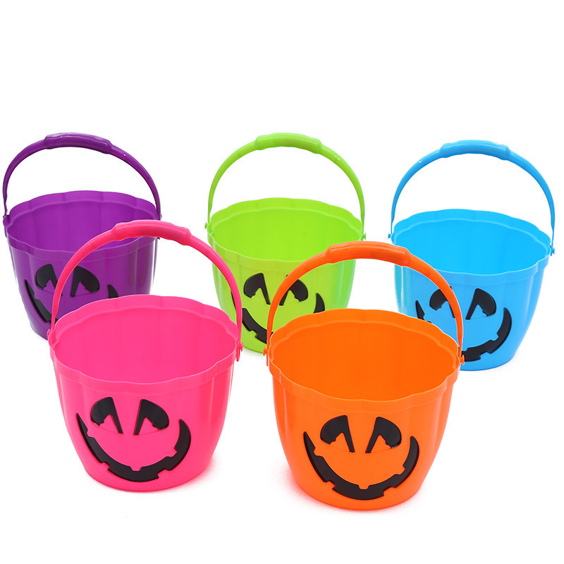 LED flashing light up large pumpkin candy bucket for kids halloween decor