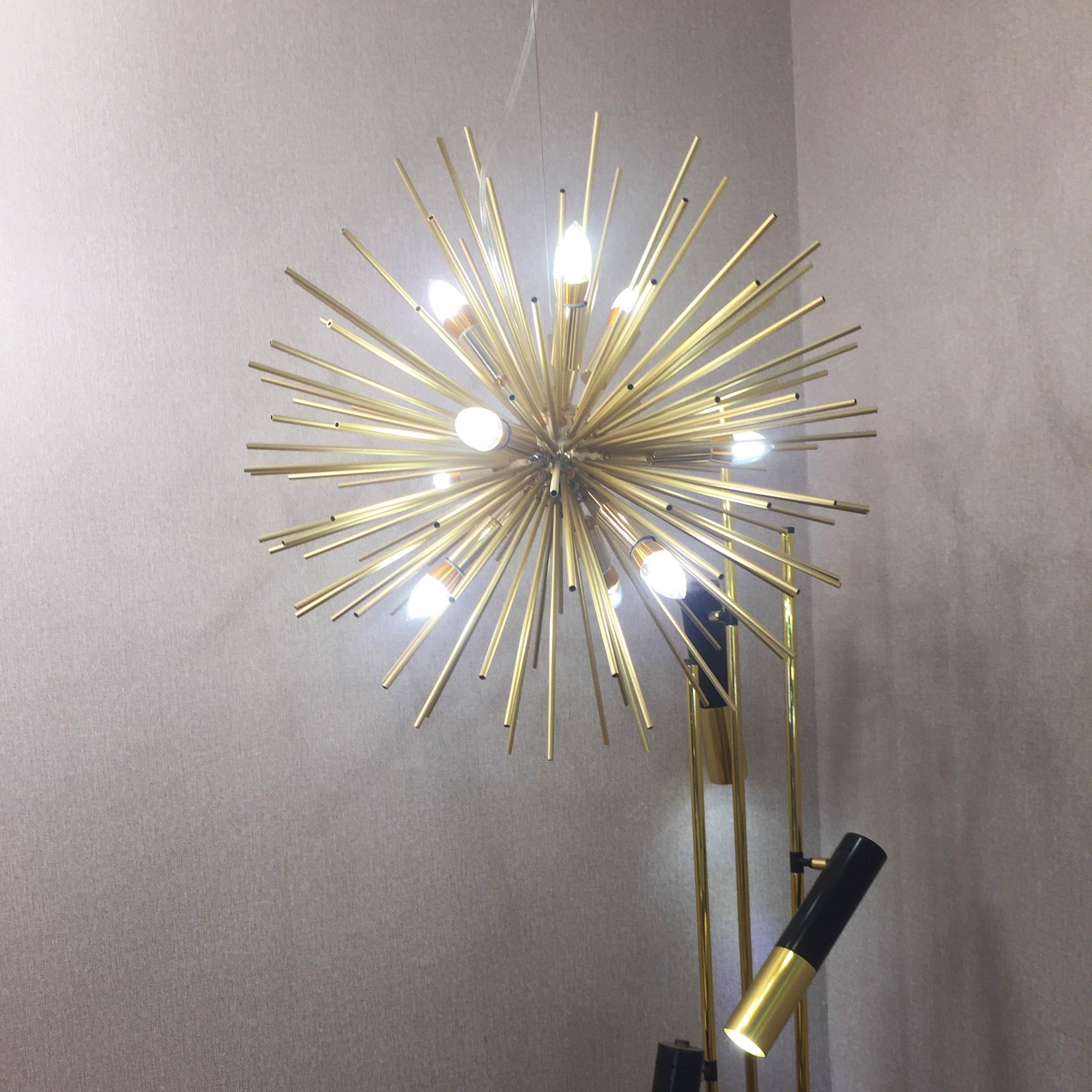 Creative Nordic LED Sputnik Pendant Lamp Aluminum Dandelion Fixture Chandeliers Gold Rounded Firework Chandelier Lighting