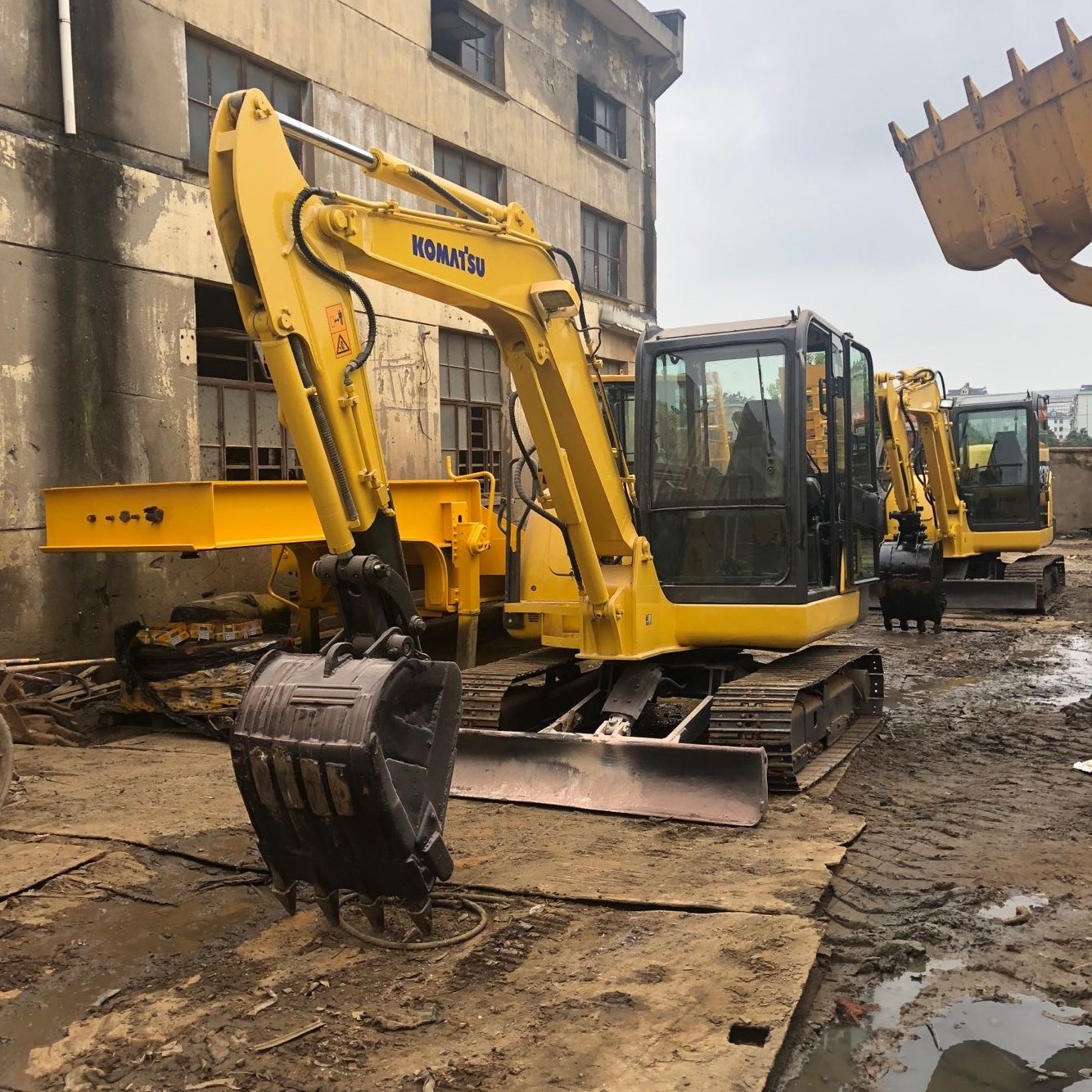 High quality Komatsu PC56-7 PC01 Excavator used excavator PC35 PC55 for sale in China