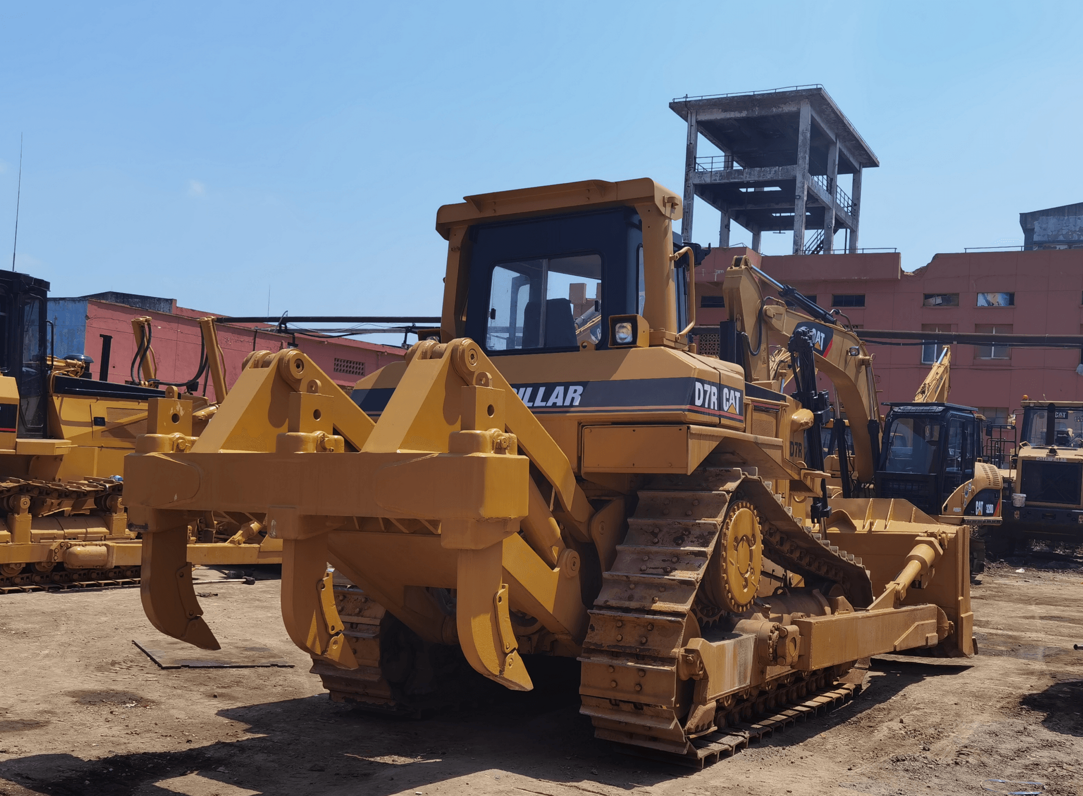 Used Bulldozers Caterpillar D7R Second Hand First-Class Hydraulic Bulldozer D7G D7H For Sale