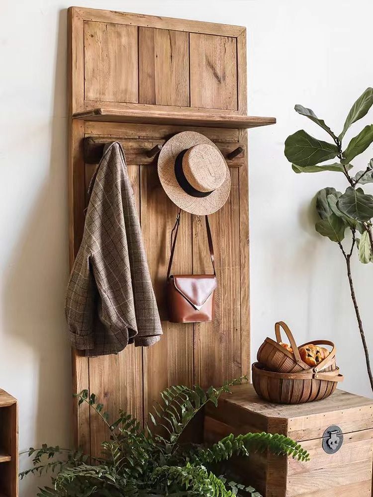 Scandinavian countryside log literature coat hanging rack against the wall coat rack floor B&B entryway entryway