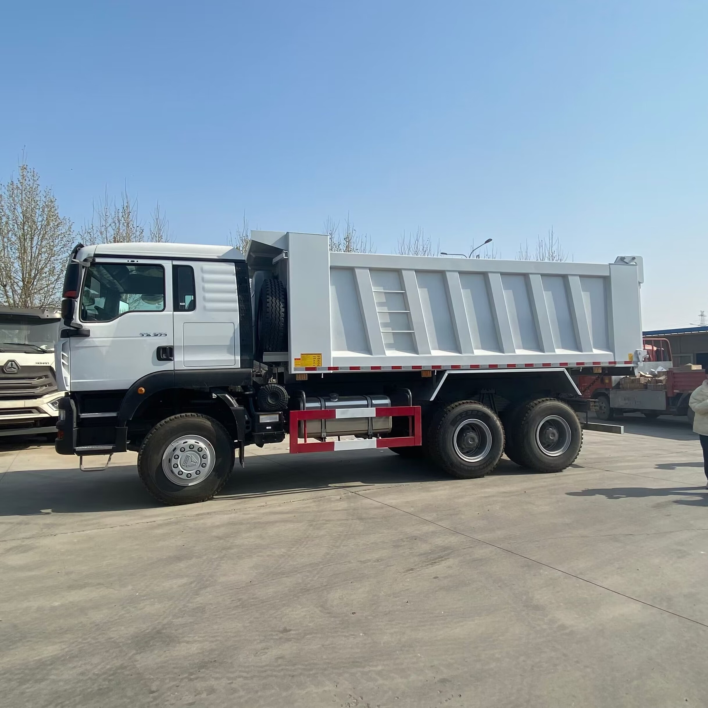 Sino Truck 400Hp 20 Cubic Meters 10 Wheeler 40 Ton New Howo 6X4 Dumper Tipper Dump Trucks