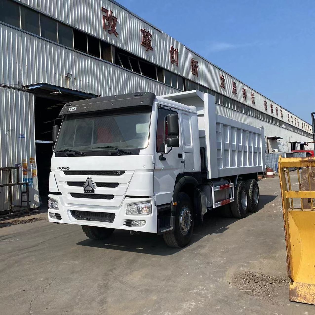 Sino Truck Howo 6X4 30 Ton 10 Roues Camion Benne Tipper Dump Truck For Sale