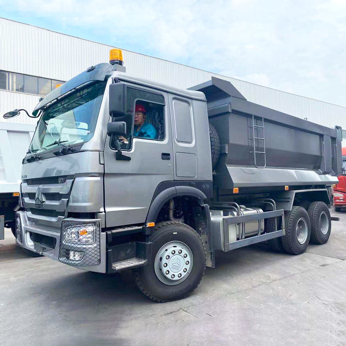 Sino Truck Howo 6X4 30 Ton 10 Roues Camion Benne Tipper Dump Truck For Sale