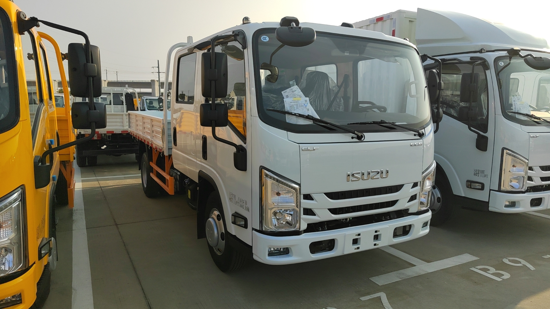 Brand New Isuzu Light Commercial Truck 5 Ton 4x2 Isuzu Light Cargo Truck