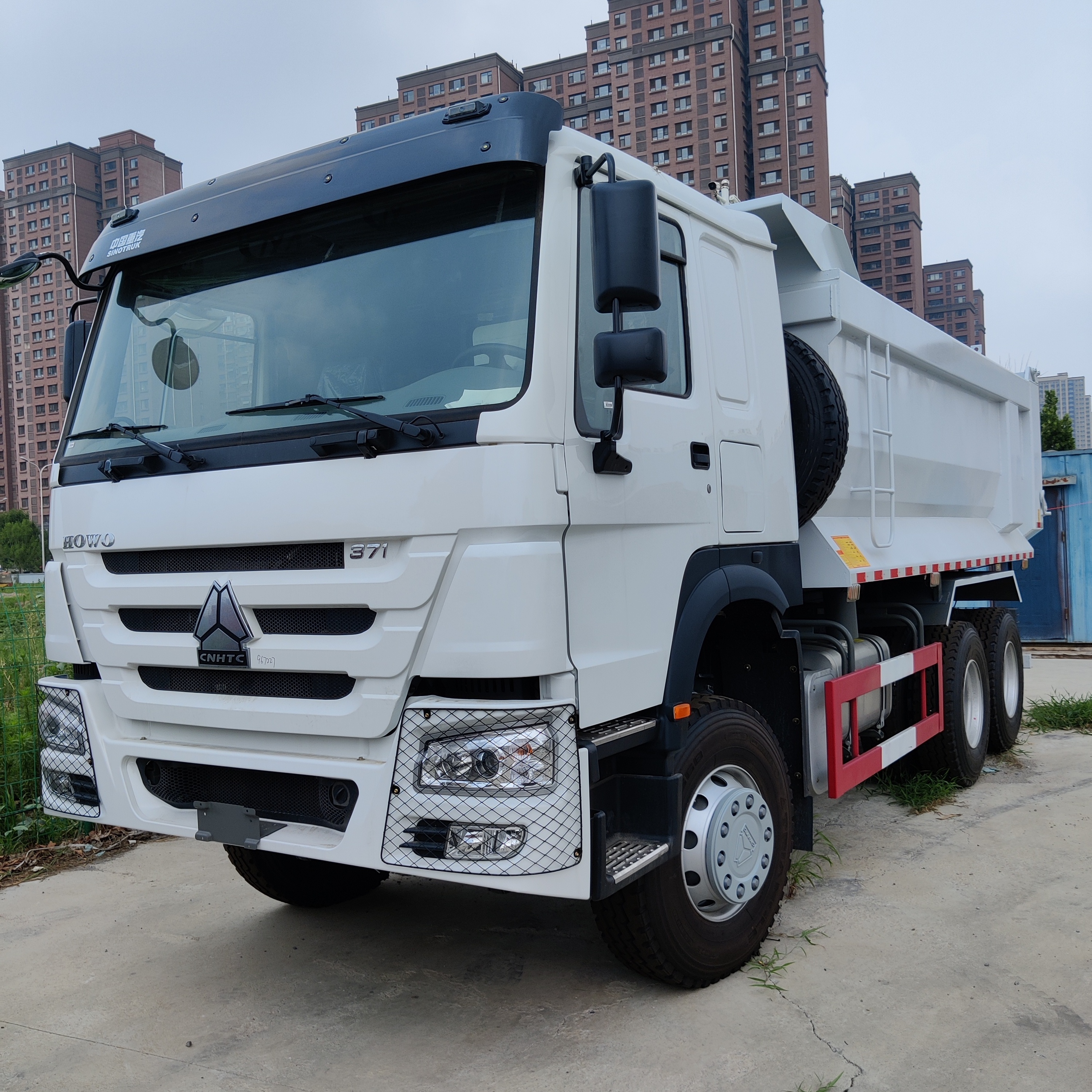 Hot Sale Sinotruk howo 6*4 375hp 371hp Used Dump Truck For Sale