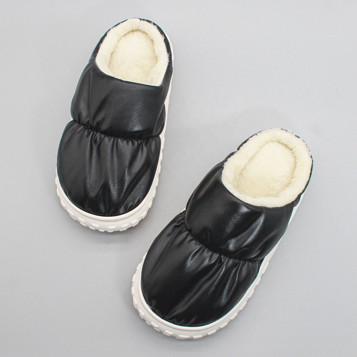 2023 New Arrival Winter Indoor Waterproof Cloth PVC Sole Black Warm Plush Slippers