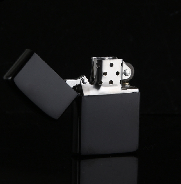 Metal Windproof  DIY Custom Logo Classic Black Portable Multi Colors Lighter Matte Accessories Refillable For Use(Without Fuel)