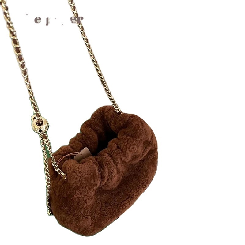 Wholesale Winter Custom Women Handbag Cute Lamb Wool Shoulder Bag Soft Fur Popular Girls Design Lambskin Leather Under-arm Bag