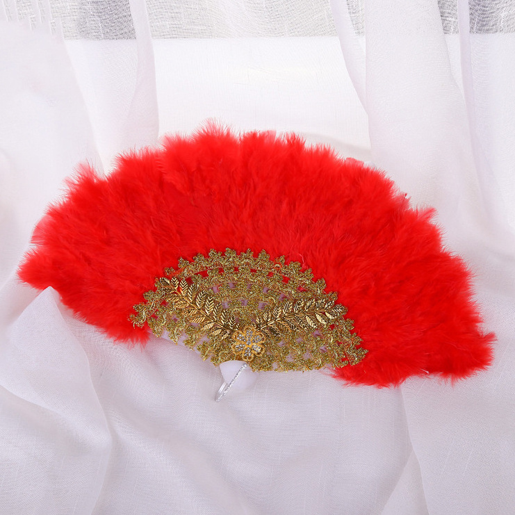 Cheap fashion africa carved white red dance feather hand fan folding beautiful handheld wedding soft bridal ostrich feather fan