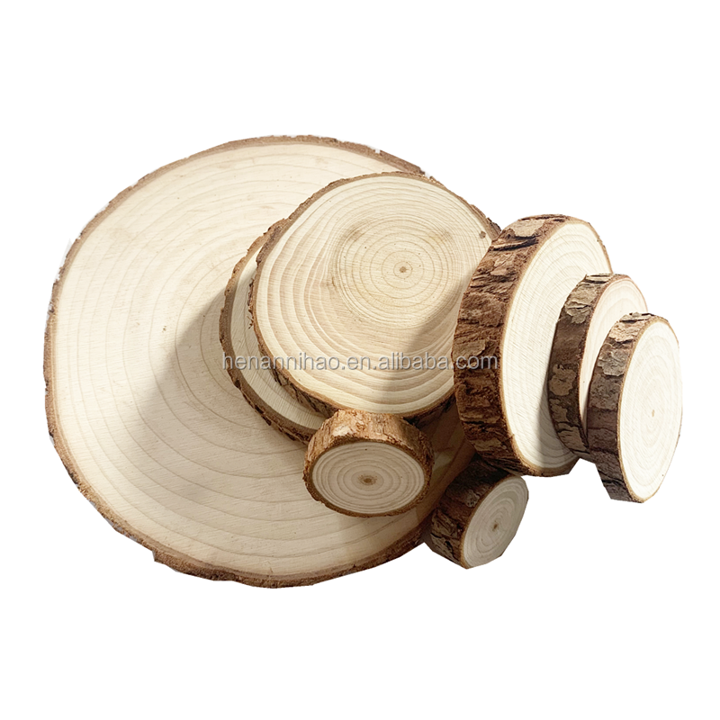 Blank Natural Wood Round Slices With Bark As Christmas & New Year Decoration Gift