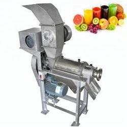 Fruit crusher and juicer fruit juicer extractor machine