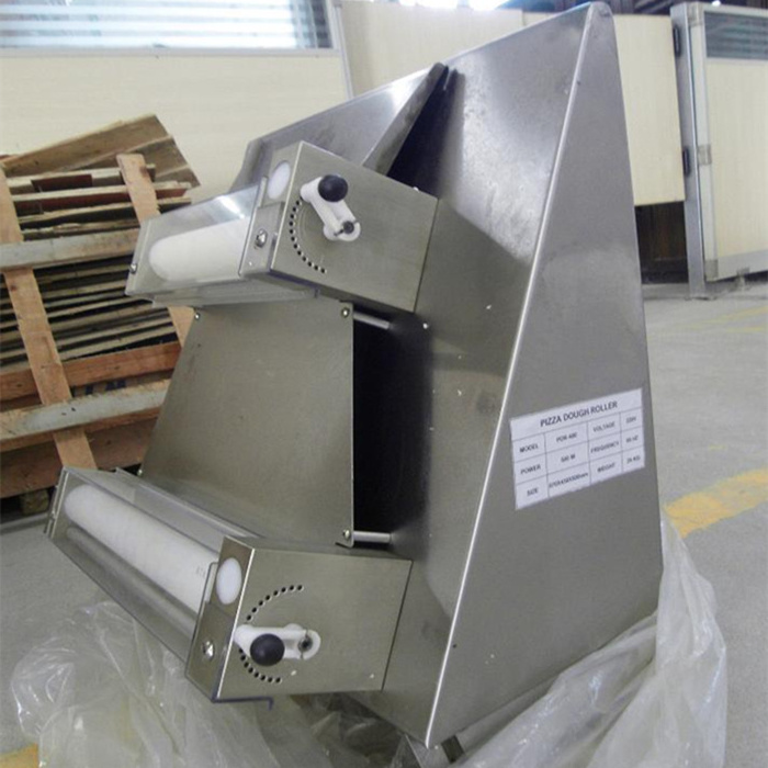 Small dimension high efficiency industrial making big bread molding pizza dough press machine