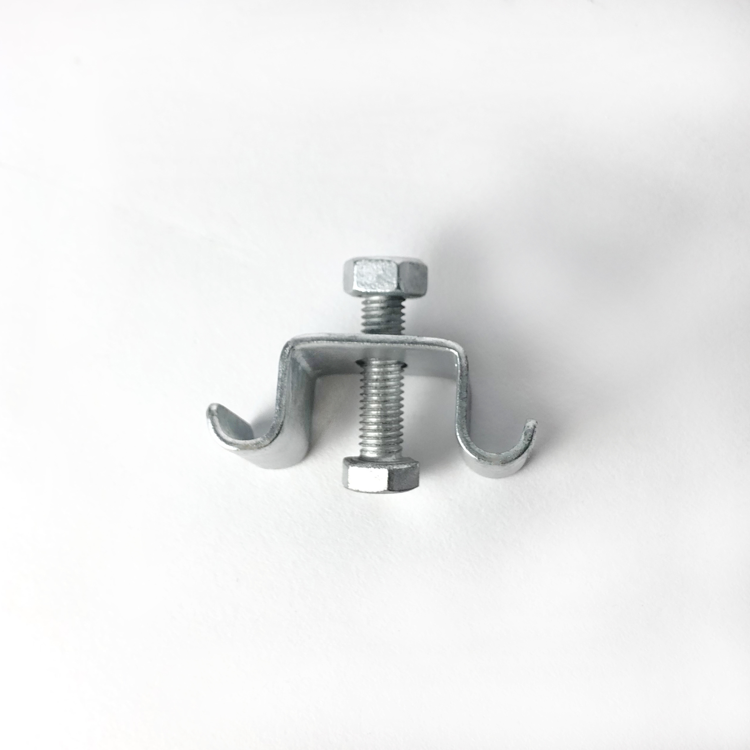 Manufacturer's wholesale price C type galvanized frp bar grating saddle Drain clips fastenal Clamp