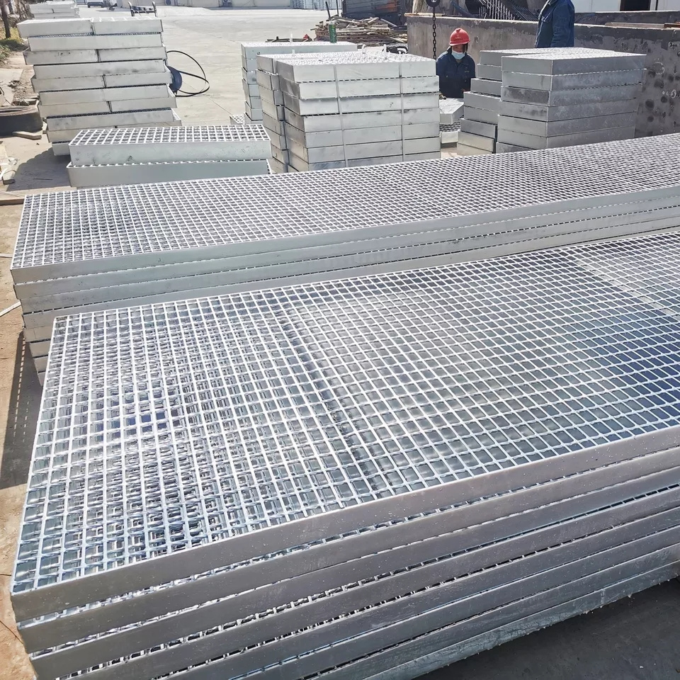 Customized Anti Corrosion Heavy Duty Walkway Hot Dip Galvanized Steel Grating Slab