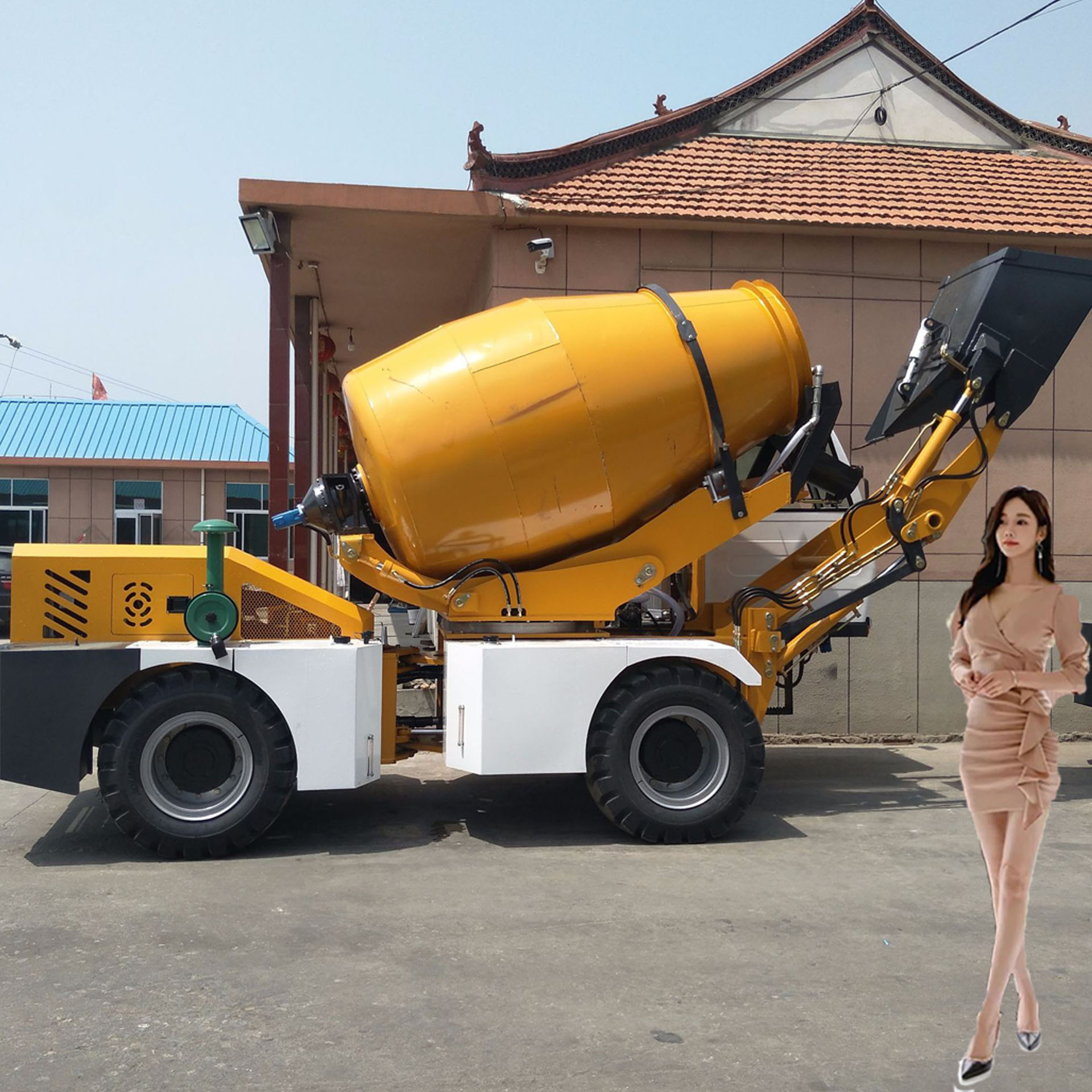 Construction machinery diesel self loading 1 yard mini small portable 350 liter concrete mixer