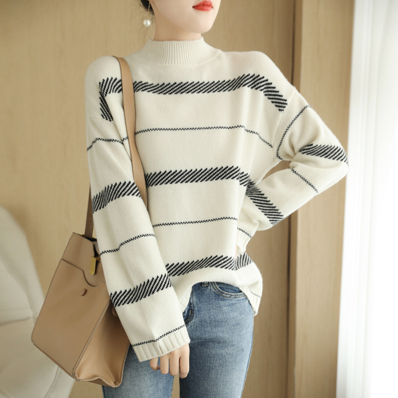 New design round neck wool women's striped shirt black and white half turtleneck sweater