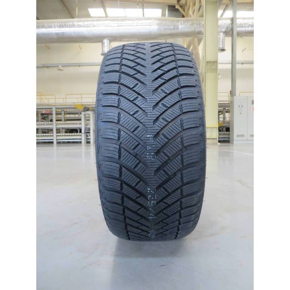 225/40R18 Winter Rims Passenger Car Wheel Tire Vehicles Battery Electric Carrier Automobile Tubeless Radial Snow Arctic Tyre PCR