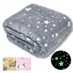 100% Polyester print star mantas luminoso super soft magic plush throw glow in the dark flannel shine blankets