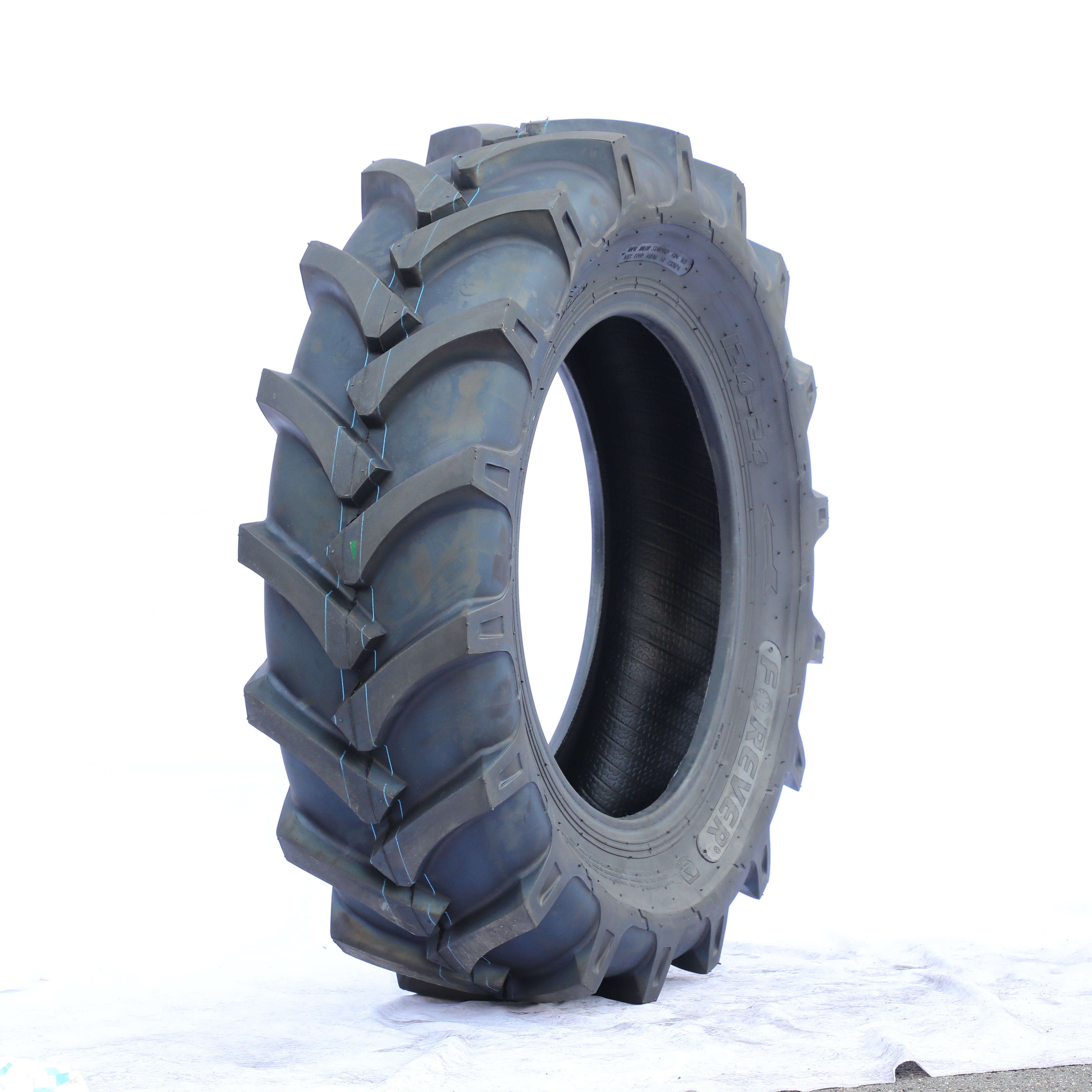 wholesale  agriculture HENGDA factory tyre tractor tires 12.4-24 for sale