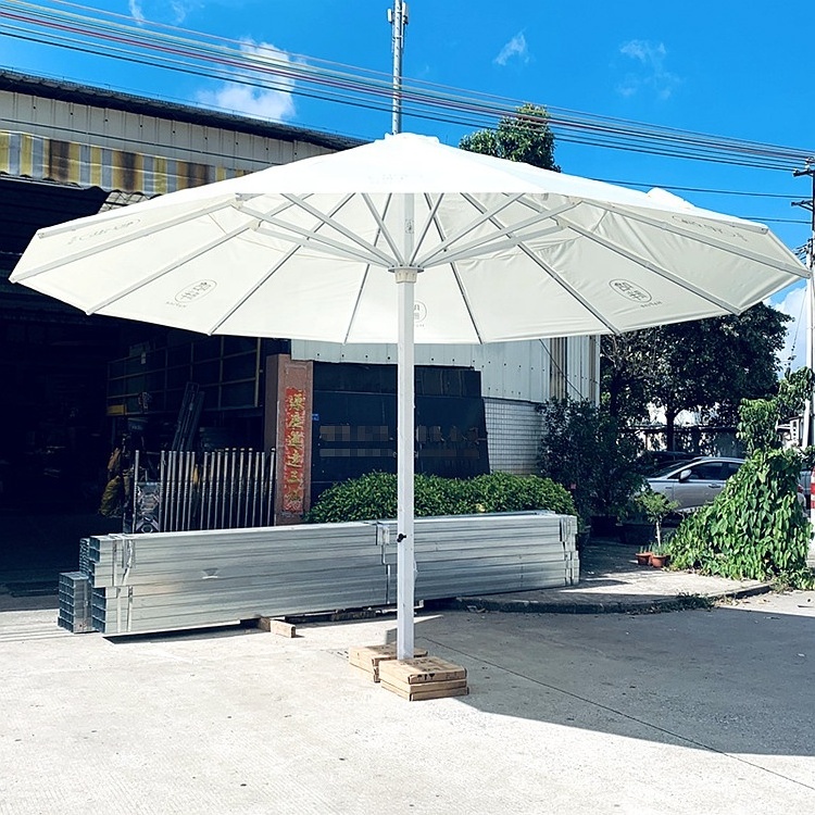 Heavy Duty 5M/6M/7M Large Outdoor big size hotel restaurant light LED Parasol Umbrella  parasol patio umbrellas supplier