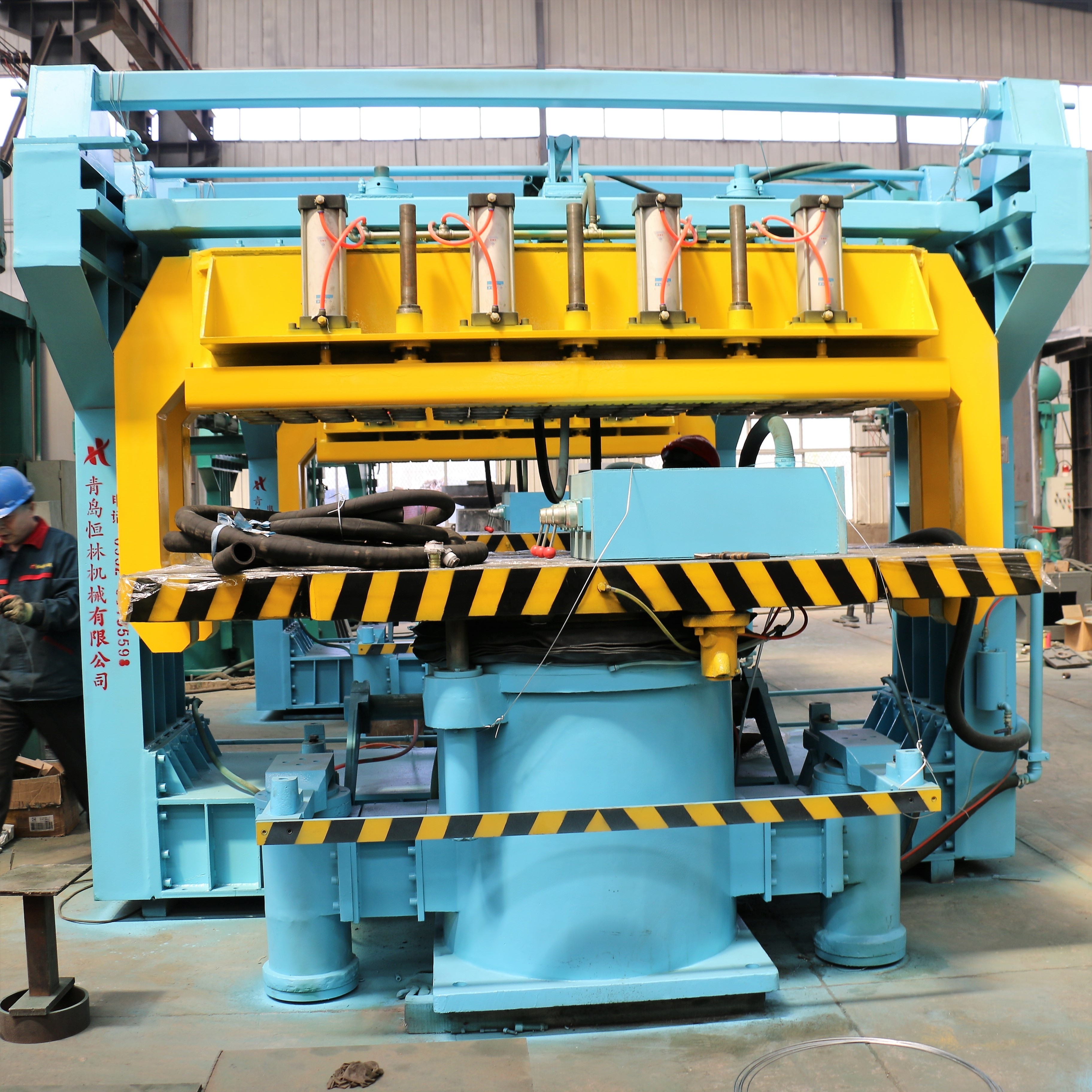 China Foundry High Static Pressure Multi-Contact Green Sand Molding Machine