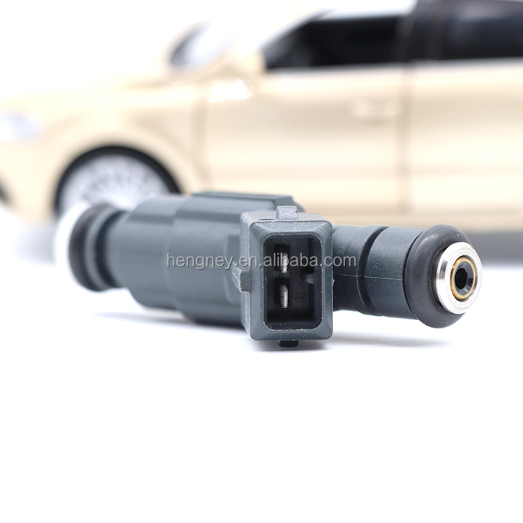 Hengney auto parts 0280156426 For Great Wall Voleex C30 Haval M4 4 holes Engine fuel injector nozzle