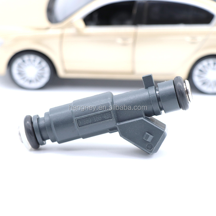 Hengney auto parts 0280156426 For Great Wall Voleex C30 Haval M4 4 holes Engine fuel injector nozzle