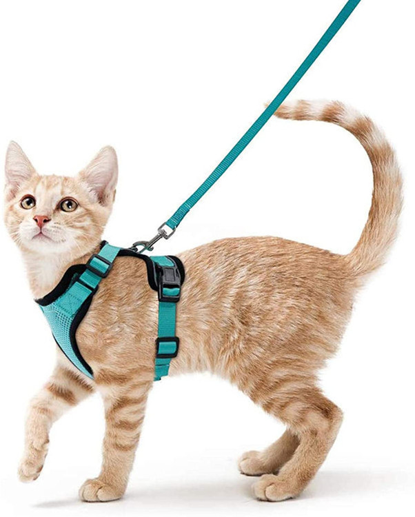 Cat Harness and Leash Set Breathable Escape Proof Kitten Adjustable Cat Vest Harness with Reflective Strip Safety Wire Pet Harne