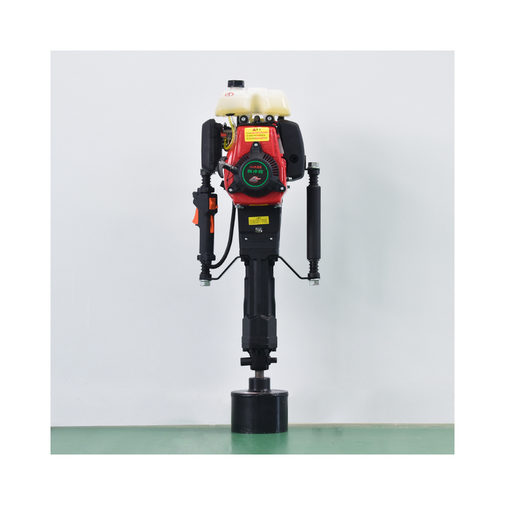 Portable 4-Stroke Gas Powered Pile Driver Low Noise and Hand post driver Vibration Petrol Post Driver  for Efficient Driving