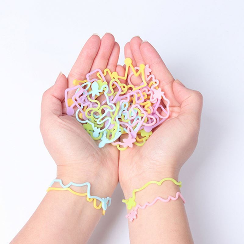 30pcs/bag Cute Carton Shape DEET Free Silicone Bracelets Japan Mosquito Guard Citronella Lemongrass Oil Kids Repellent Bands