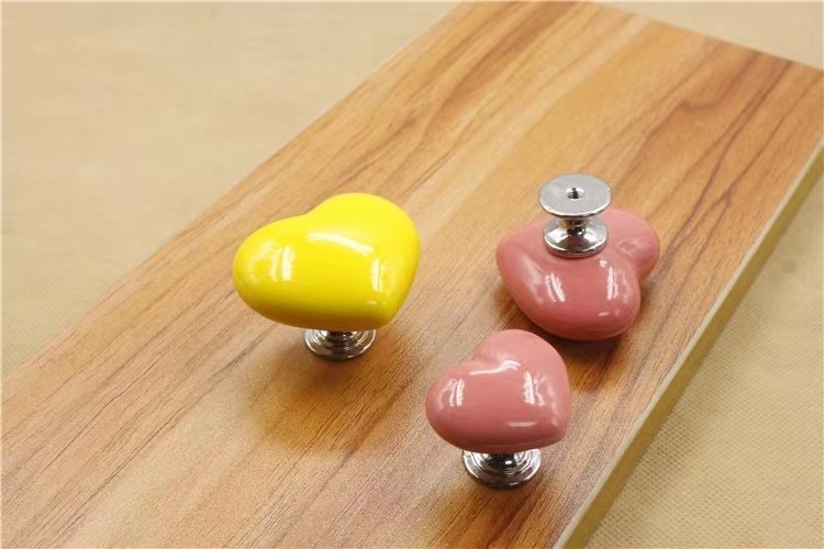 Smaller Special Heart Shape Ceramic Cabinet Knobs Decorative Furniture drawer Handles Nursery Dresser Cupboard Wardrobe Cabinet