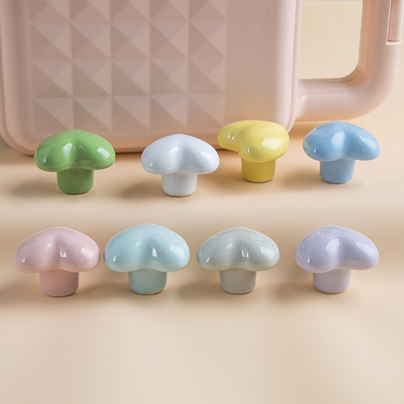 Fancy Children Cheap Love Shape Pink White Porcelain Ceramic Cabinet Handles Drawer Pulls Ceramic Knobs With Kitchen Furniture