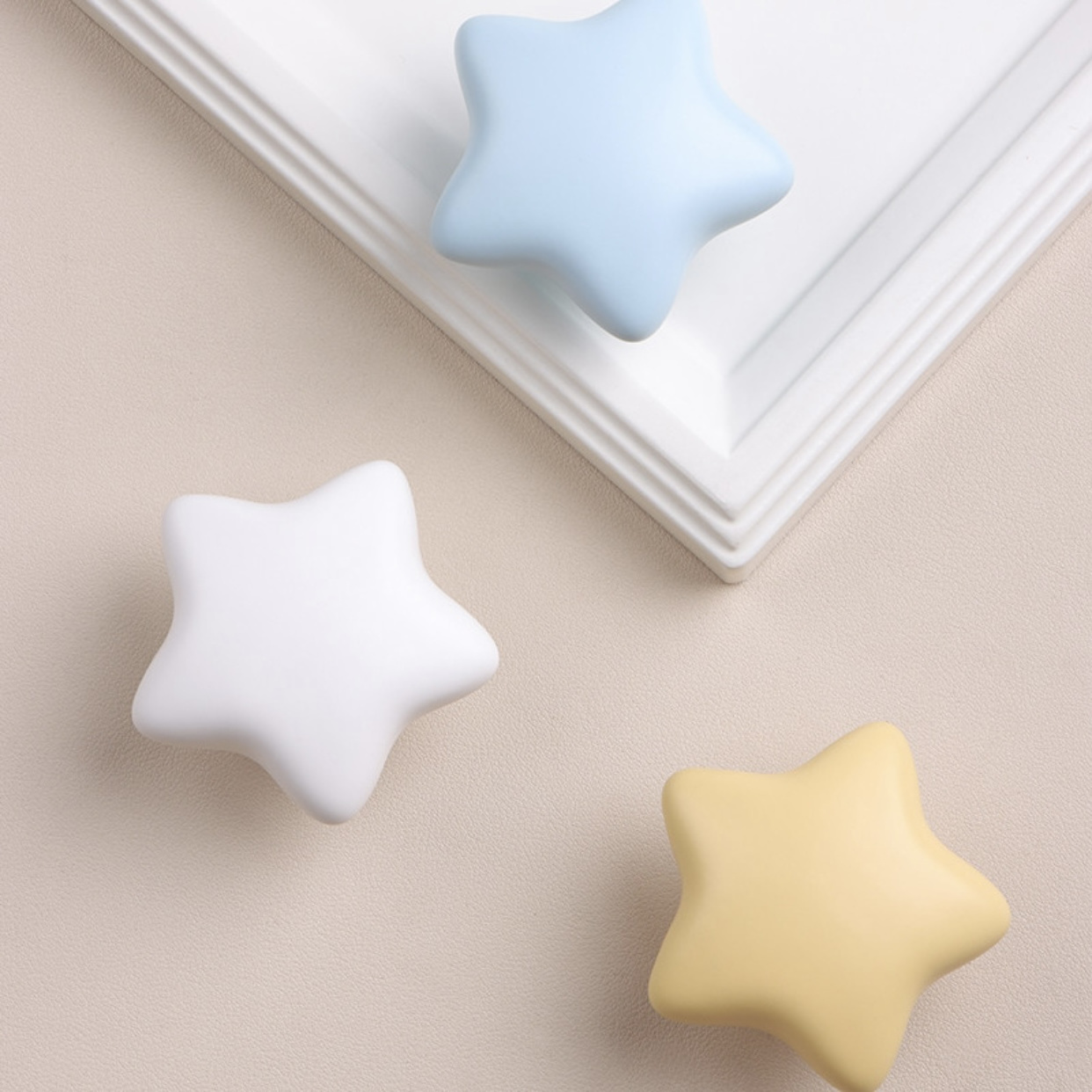 New style star-shaped cartoon porcelain Children Bedroom ceramic cabinet handles door knobs for kitchen cabinet with Drawer pull