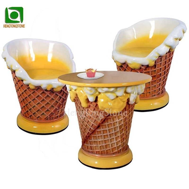 2023 Popular Fiberglass Ice Cream Table And Chairs Statue