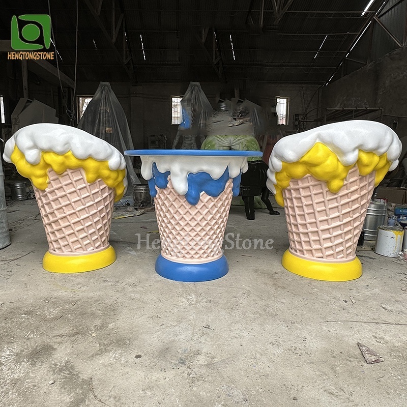 New Arrival Fiberglass Ice Cream Table And Chairs Furniture Statue Resin Outdoor Sculpture