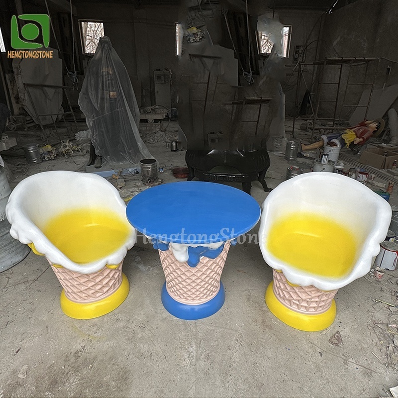 New Arrival Fiberglass Ice Cream Table And Chairs Furniture Statue Resin Outdoor Sculpture