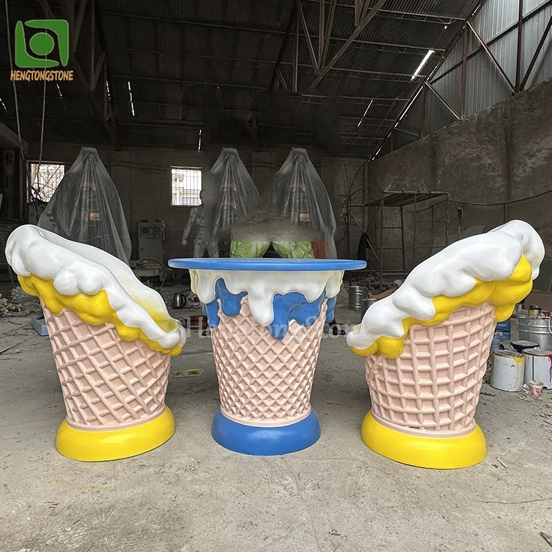 New Arrival Fiberglass Ice Cream Table And Chairs Furniture Statue Resin Outdoor Sculpture