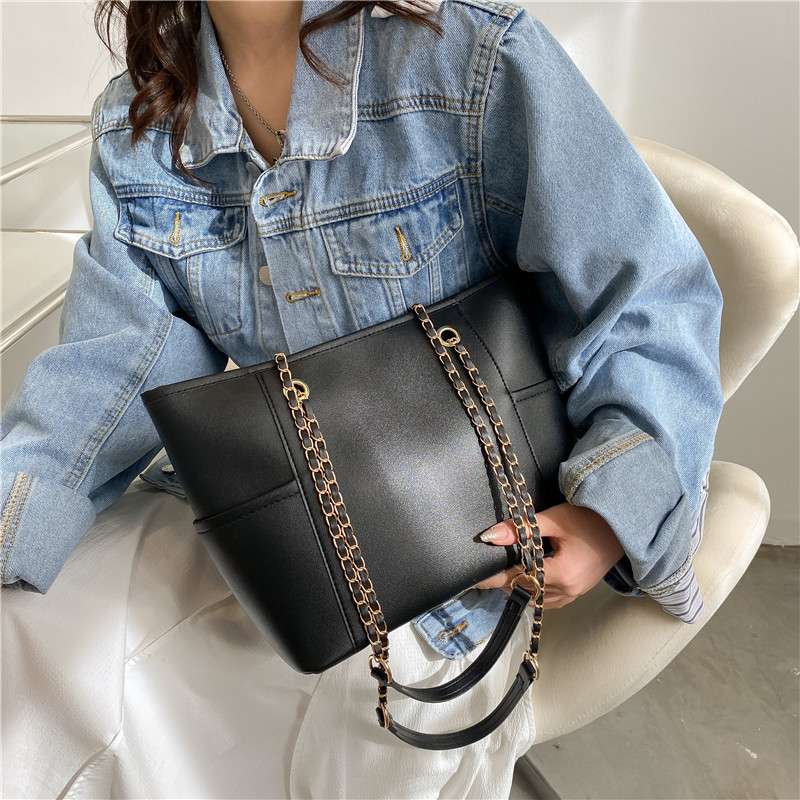 Luxury  Large Capacity Women Chain Handbags Shoulder Bags High Quality Female Solid Color Travel Messenger Bags Ladies Tote Bag