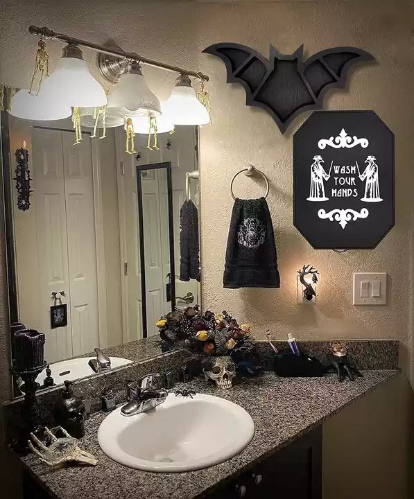 Halloween  Black Wooden Gothic Bat Floating Shelf Horror Decor For Goth Room Wall Oddities Decor