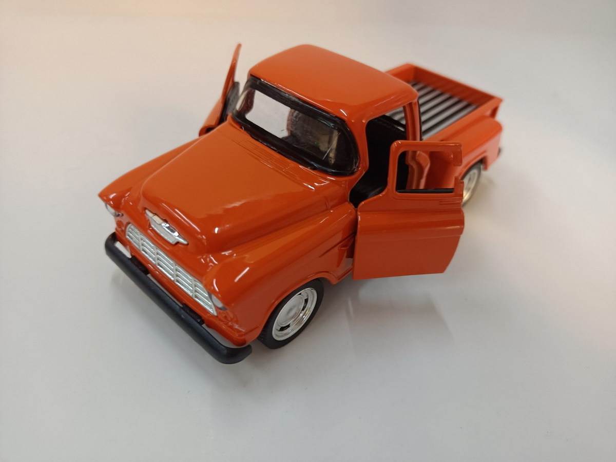 Wholesale Custom 1:32 scale old style Die Cast pickup vintage Car Toys for kids