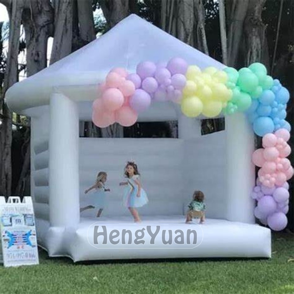 Hengyuan White Inflatable Wedding Bouncer Castle House / Jumping Moon Bounce Bridal Bounce For Wedding Party Rent